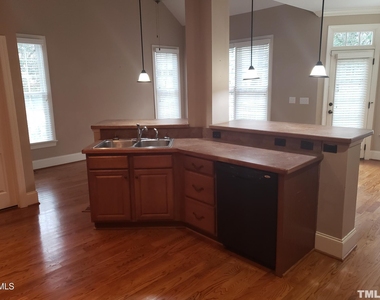 381 Carolina Oaks Avenue - Photo Thumbnail 5