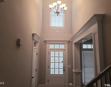 381 Carolina Oaks Avenue - Photo Thumbnail 1