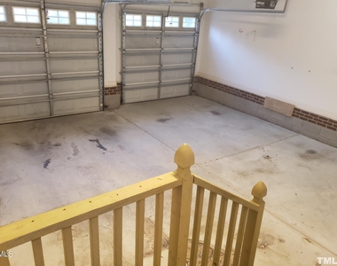 381 Carolina Oaks Avenue - Photo Thumbnail 14
