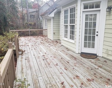 381 Carolina Oaks Avenue - Photo Thumbnail 15