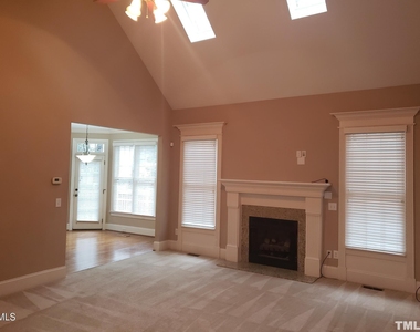 381 Carolina Oaks Avenue - Photo Thumbnail 3