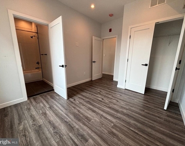 2301 Frankford Avenue - Photo Thumbnail 3