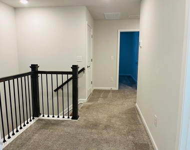 547 Glen Clova Drive - Photo Thumbnail 26