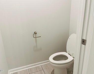 547 Glen Clova Drive - Photo Thumbnail 33
