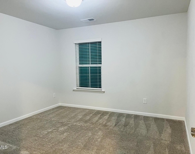 547 Glen Clova Drive - Photo Thumbnail 35