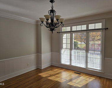 3653 Pleasants Ridge Drive - Photo Thumbnail 3