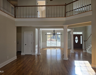 3653 Pleasants Ridge Drive - Photo Thumbnail 5