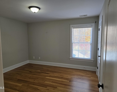 3653 Pleasants Ridge Drive - Photo Thumbnail 23