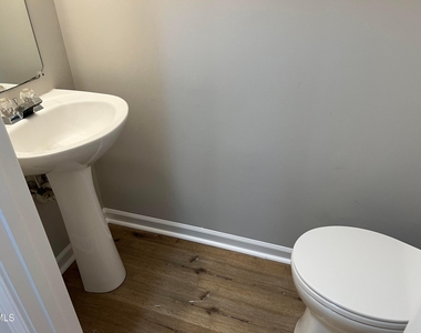 116 Baberton Drive - Photo Thumbnail 10