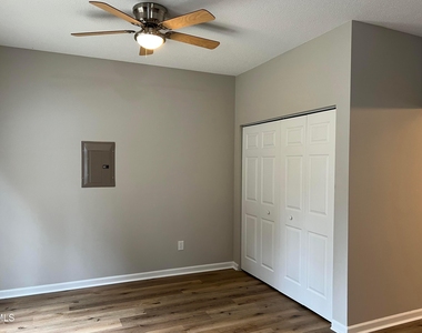 116 Baberton Drive - Photo Thumbnail 7