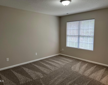 116 Baberton Drive - Photo Thumbnail 11