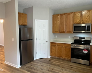 116 Baberton Drive - Photo Thumbnail 5