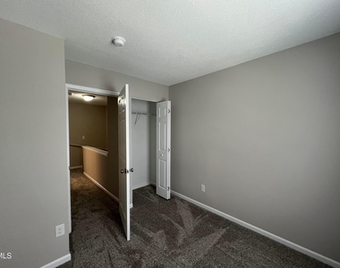 116 Baberton Drive - Photo Thumbnail 19