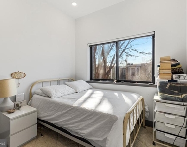 1935 E Hazzard Street - Photo Thumbnail 6