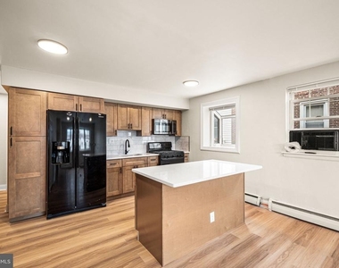 636 Arthur Street - Photo Thumbnail 11