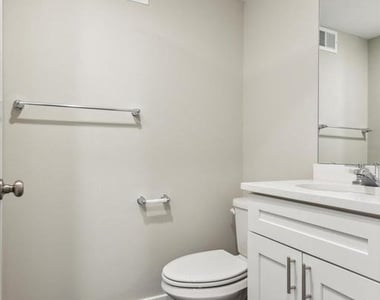 1407 N 8th Street - Photo Thumbnail 9