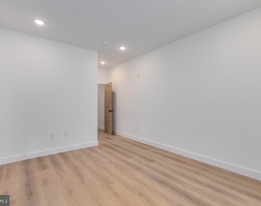 2322 N 5th Street - Photo Thumbnail 9