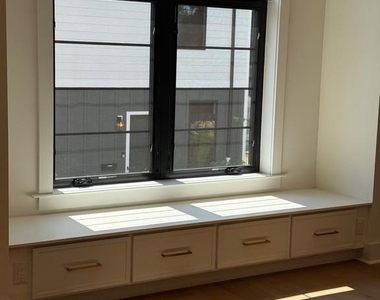 7519 Ridge Avenue - Photo Thumbnail 6