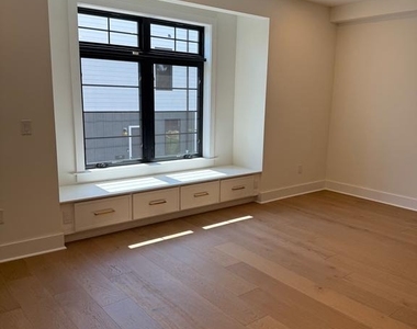 7519 Ridge Avenue - Photo Thumbnail 5