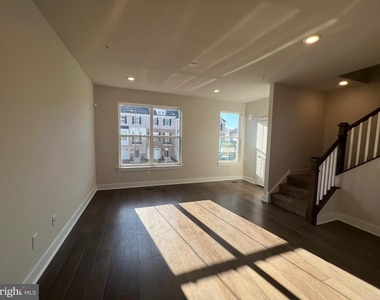 805 Pecan Road - Photo Thumbnail 4