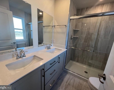 805 Pecan Road - Photo Thumbnail 17