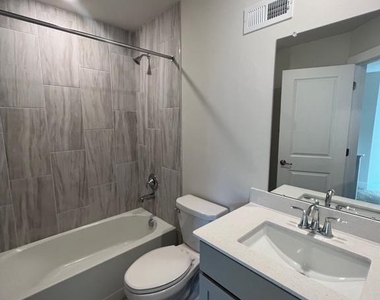805 Pecan Road - Photo Thumbnail 14