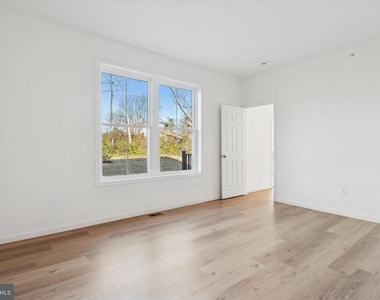 110 Silversmith Road - Photo Thumbnail 13