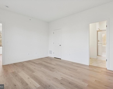 110 Silversmith Road - Photo Thumbnail 14