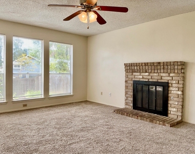 12120 Thompkins Dr - Photo Thumbnail 1