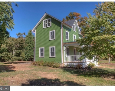 5253 Upper Mountain Road - Photo Thumbnail 4