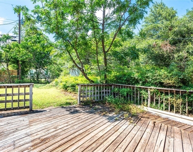 7602 Delafield Ln - Photo Thumbnail 14