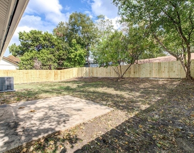 6607 Capriola Dr - Photo Thumbnail 20