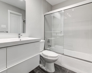 6607 Capriola Dr - Photo Thumbnail 12