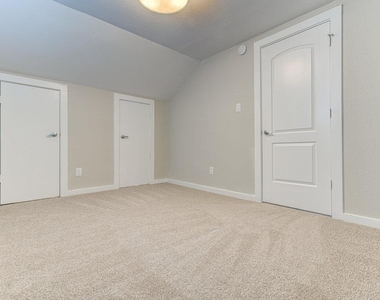 6607 Capriola Dr - Photo Thumbnail 17