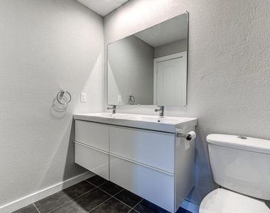 6607 Capriola Dr - Photo Thumbnail 11