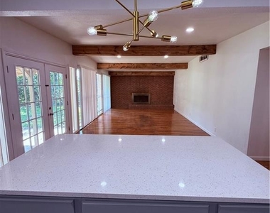 2218 Terrace Dr - Photo Thumbnail 19