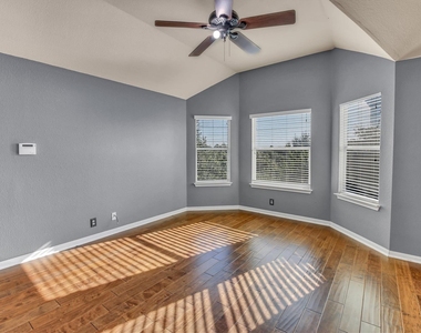 2132 Faldo Ln - Photo Thumbnail 26
