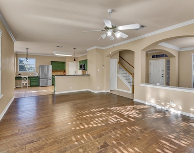2132 Faldo Ln - Photo Thumbnail 9