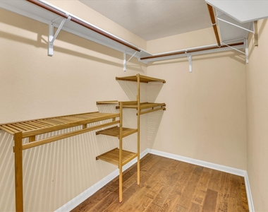 2132 Faldo Ln - Photo Thumbnail 23