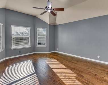 2132 Faldo Ln - Photo Thumbnail 22