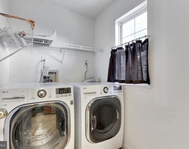 140 Barrow - Photo Thumbnail 12