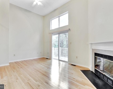 140 Barrow - Photo Thumbnail 3