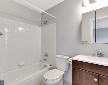 140 Barrow - Photo Thumbnail 17