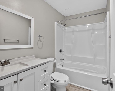 1807 Silver Court - Photo Thumbnail 5