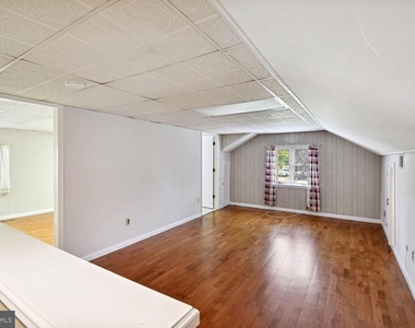 238 Varsity Avenue - Photo Thumbnail 17