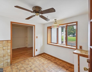 238 Varsity Avenue - Photo Thumbnail 1