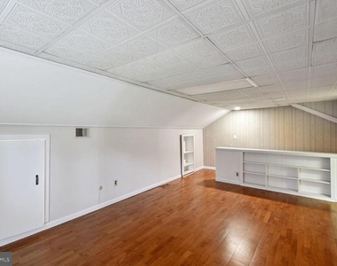 238 Varsity Avenue - Photo Thumbnail 16