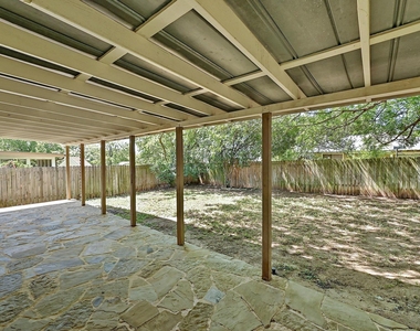 3707 Tarragona Ln - Photo Thumbnail 28