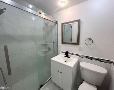 1508 Barclay Towers - Photo Thumbnail 13