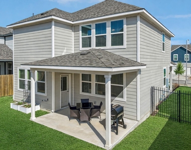 2903 Bronx Dr - Photo Thumbnail 1